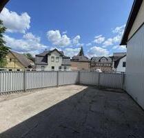 Zentrumsnahe Wohnung mit Dachterrasse für liebevolle Familie! - Neustadt bei Coburg