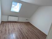 Foto - Renovierte Wohnung - 800,00&nbsp;EUR Kaltmiete, ca.&nbsp; 85,00&nbsp;m&sup2;