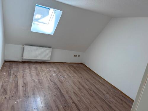 Foto - Renovierte Wohnung - 800,00&nbsp;EUR Kaltmiete, ca.&nbsp; 85,00&nbsp;m&sup2;