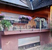 3 Zimmer. Küche. Bad. Gäste WC. 125 Qm. 695 Euro .Kalt. - Sulzbach am Main