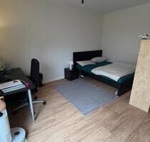 Moderne 1-Zimmer-Wohnung mit Einbauküche – Ab 15. April - Offenbach am Main Hafen