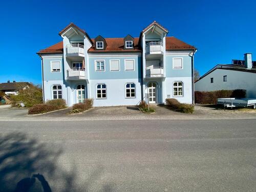 Foto - Attraktive Erdgeschosswohnung mit Gartenanteil und sep. Eingang