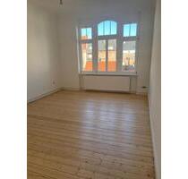 Großzügige 4-Zimmer-Altbauwohnung in zentraler Lage 3.OG - Erfurt