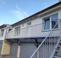 Büro mit Lager und Garage in Essen Holsterhausen