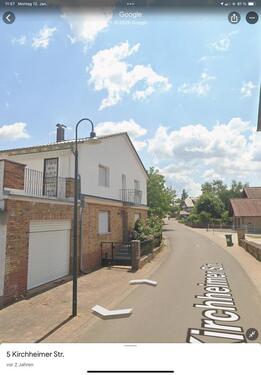 Foto - Kleines Einfamilienhaus mit Terrasse und Garage
