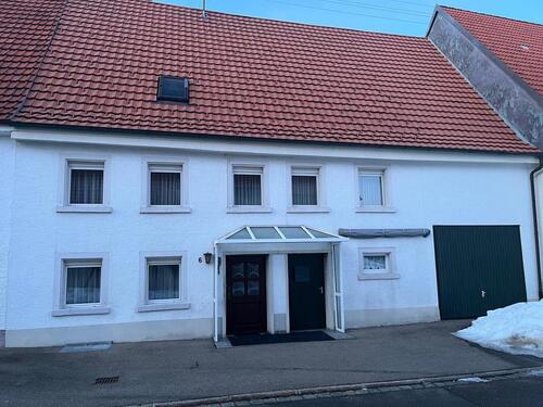 Foto - Wohnhaus mit Ökonomieteil (ScheuneGarage) in ruhiger Lage
