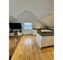 Moderne, vollklimatisierte Dachgeschosswohnung in Köllerbach - Püttlingen