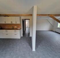 Kernsanierte 3 Zimmer Maisonette-Wohnung in Bestlage - Titisee-Neustadt