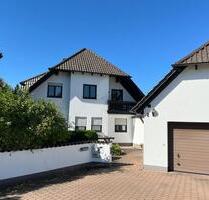 4-Zimmer-Wohnung in Heroldsbach, gehobene Ausstattung, Ortsrand