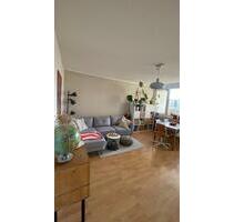 Untermiete: möblierte 2-Zimmer Wohnung mit Balkon - Köln Ehrenfeld