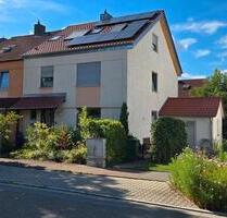Reihenendhaus in Neutraubling (mit Einliegerwohnung)