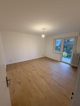 Foto - Helle, renovierte 3‑Zimmer‑Wohnung mit Balkon in Top‑Lage