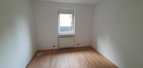 Foto - 3-Zimmer-Wohnung – neu saniert – mit Garten, befristet!