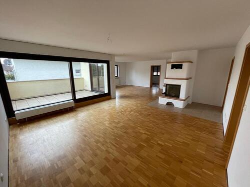 Foto - 5-Zimmer Wohnung zu vermieten - 1.550,00&nbsp;EUR Kaltmiete, ca.&nbsp; 189,00&nbsp;m&sup2;