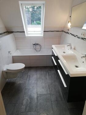 Foto - * Welmbüttel 4-Zimmerwohnung, 110 m², Loggia, EBK, Fußbodenhzg.*