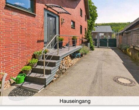 Foto - Haus zu Vermieten - 2.000,00&nbsp;EUR Kaltmiete, ca.&nbsp; 255,00&nbsp;m&sup2;