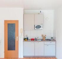 Kleine 1-Raum-Wohnung mit Einbauküche - Chemnitz
