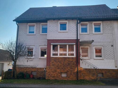 Foto - Einfamilienhaus Doppelhaushälfte Zweifamilienhaus Haus Wohnhaus