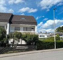 Von privat: Großes Reiheneckhaus + Garage in Affalterbach