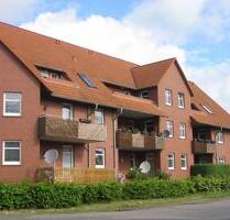 Moderne 2-Zimmer-Dachgeschosswohnung mit Kellerraum in ruhiger Lage - Bückeburg