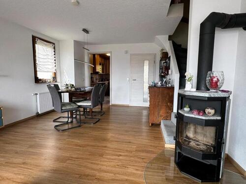 Foto - Gepfl. Reihenendhaus mit 5 Zimmern, Balkon+Garage in Knittlingen