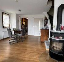 Gepfl. Reihenendhaus mit 5 Zimmern, Balkon+Garage in Knittlingen - Oberderdingen