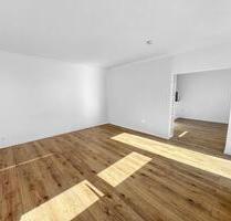 Renovierte 3-Zimmer-Erdgeschosswohnung mit Einbauküche & Garten - Bad Salzuflen Biemsen-Ahmsen