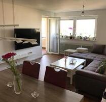 Helle 4-Zimmer-Wohnung mit Balkon, Aufzug & Tiefgaragenstellplatz - Ergolding