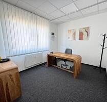 Büro 12 m² in Regensburg - 650,00&nbsp;EUR Kaltmiete, ca.&nbsp; 12,00&nbsp;m&sup2; in Regensburg (PLZ: 93055) Brandlberg