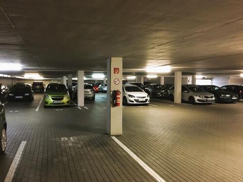 Foto - Tiefgaragen Stellplatz zu vermieten - ab sofort!