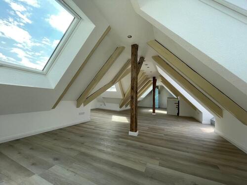 Foto - Lichtdurchflutete 5-Zimmer-Maisonette Wohnung mit EBK