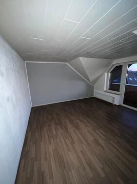 Foto - schöne DG-Wohnung mit Balkon, 60 qm, 3 ZKB