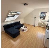 Schöne Dachgeschosswohnung in Stuttgart Rohracker