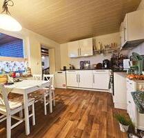 Attraktive 3,5-Zimmer-Dachgeschosswohnung mit Garten & Carport - Hoya