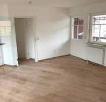 Sanierte 4-Zi.-Wohnung mit Balkon und EBK in Lich-Langsdorf!