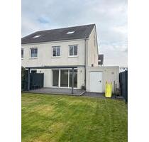 Bezugsfrei moderne Doppelhaushälfte in Widdersdorf top Lage - Köln Lindenthal