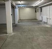 Lagerfläche mit drei ParkplätzenGaragen - Stuttgart Lehen