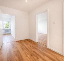 Zentrale renovierte 3-Zimmer Wohnung mit Balkon - Ulm