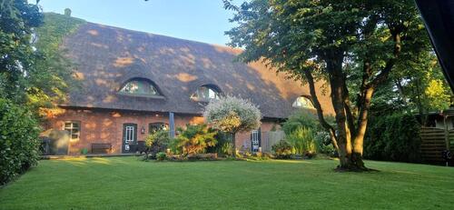 Foto - Wohnen wie im eigenen Haus - 3 Zi. Erdgeschosswohnung unter Reet