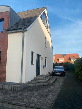 Foto - Einfamilienhaus Reiheneckhaus mit Garten & Garage