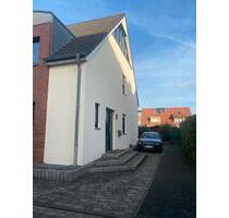 Einfamilienhaus Reiheneckhaus mit Garten & Garage - Viersen Sittard