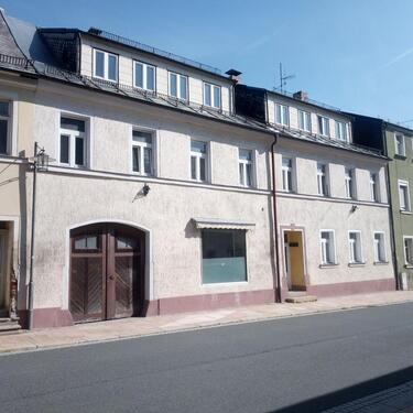 Foto - Mehrfamilienhaus mit 6 Wohnungen in Kirchenlamitz zum verkaufen