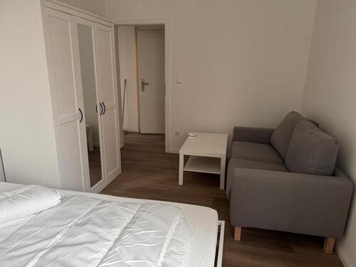 Foto - Möbliertes WG-Zimmer (~20 qm) im sanierten Altbau – ab sofort