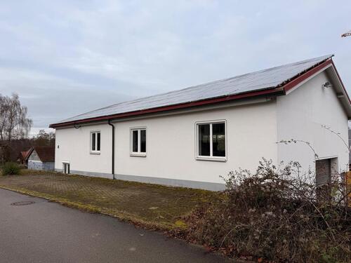 Foto - Produktionshalle Lagerhalle - 1.500,00&nbsp;EUR Kaltmiete, ca.&nbsp; 230,00&nbsp;m&sup2;