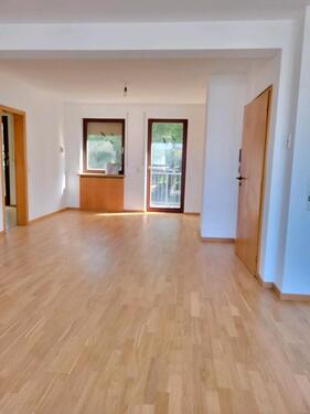 Foto - Großzügige 5 Zimmer Wohnung mit Balkon