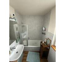 Mit Balkon und Parkplatz: ökologisch renovierte 3-Zimmerwohnung in der Neustadt - Warburg