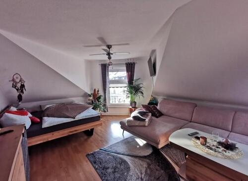 Foto - Gemütliche 1,5-Zimmer-Dachgeschosswohnung mit offenem Wohnkonzept