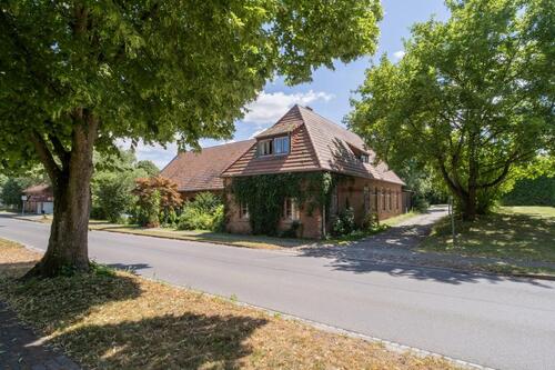 Foto - Berlin-Hamburg-Greifswald-Usedom-Großartiges-Haus-3000m2 Grdst.