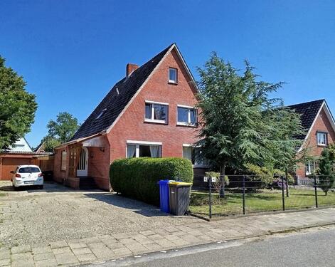 Foto - Großzügiges Einfamilienhaus mit schönem Garten- Ohne Makler