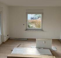 Frisch renovierte 3-Zimmer-Wohnung im Erdgeschoss mit Garten - Bad Salzuflen Ehrsen-Breden
